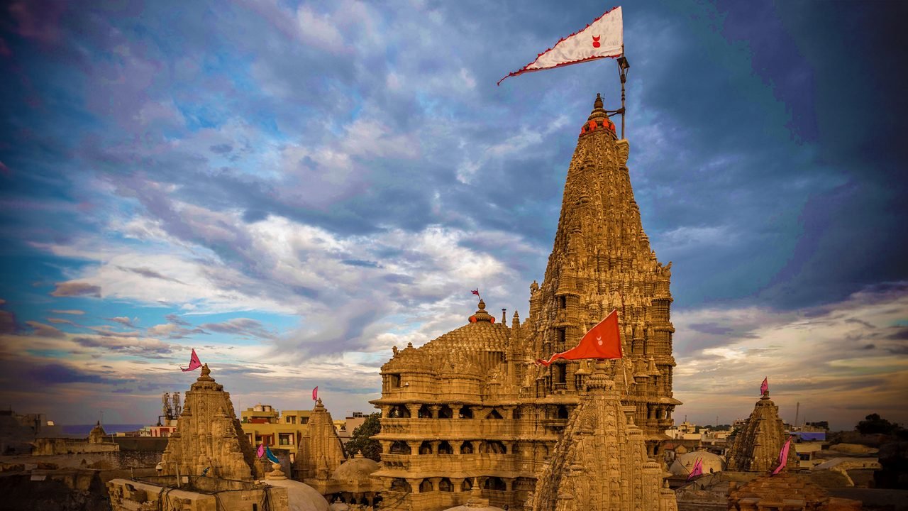 Dwarkadhish & Somnath with Sasan Gir Tour